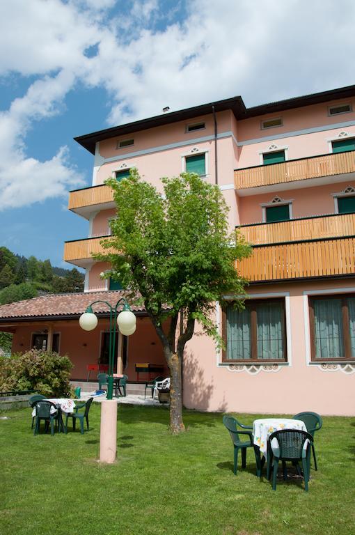 Albergo Italia Мольвено Экстерьер фото